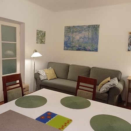 Zsuzsa Apartman Budapest Bagian luar foto