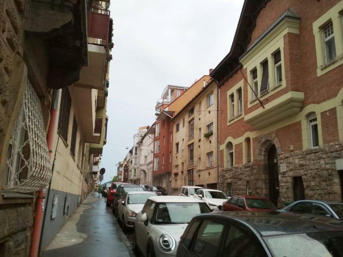 Zsuzsa Apartman Budapest Bagian luar foto